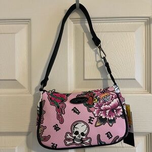 Es Hardy wristlet